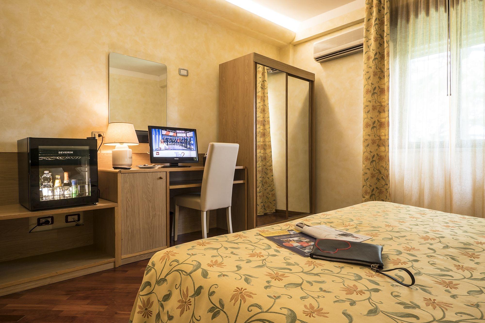 Hotel Vega Perugia Exteriör bild